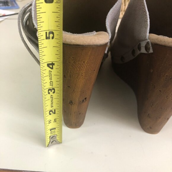 Sbicca Gray Suede Peep-Toe Fringe Wedge Sandals 5” Wooden Heel Size 10 M Boho - Picture 4 of 16